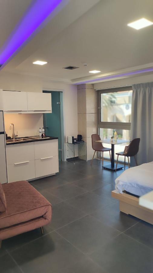 Summertime Signature Suites Agia Marina المظهر الخارجي الصورة