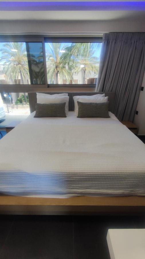 Summertime Signature Suites Agia Marina المظهر الخارجي الصورة
