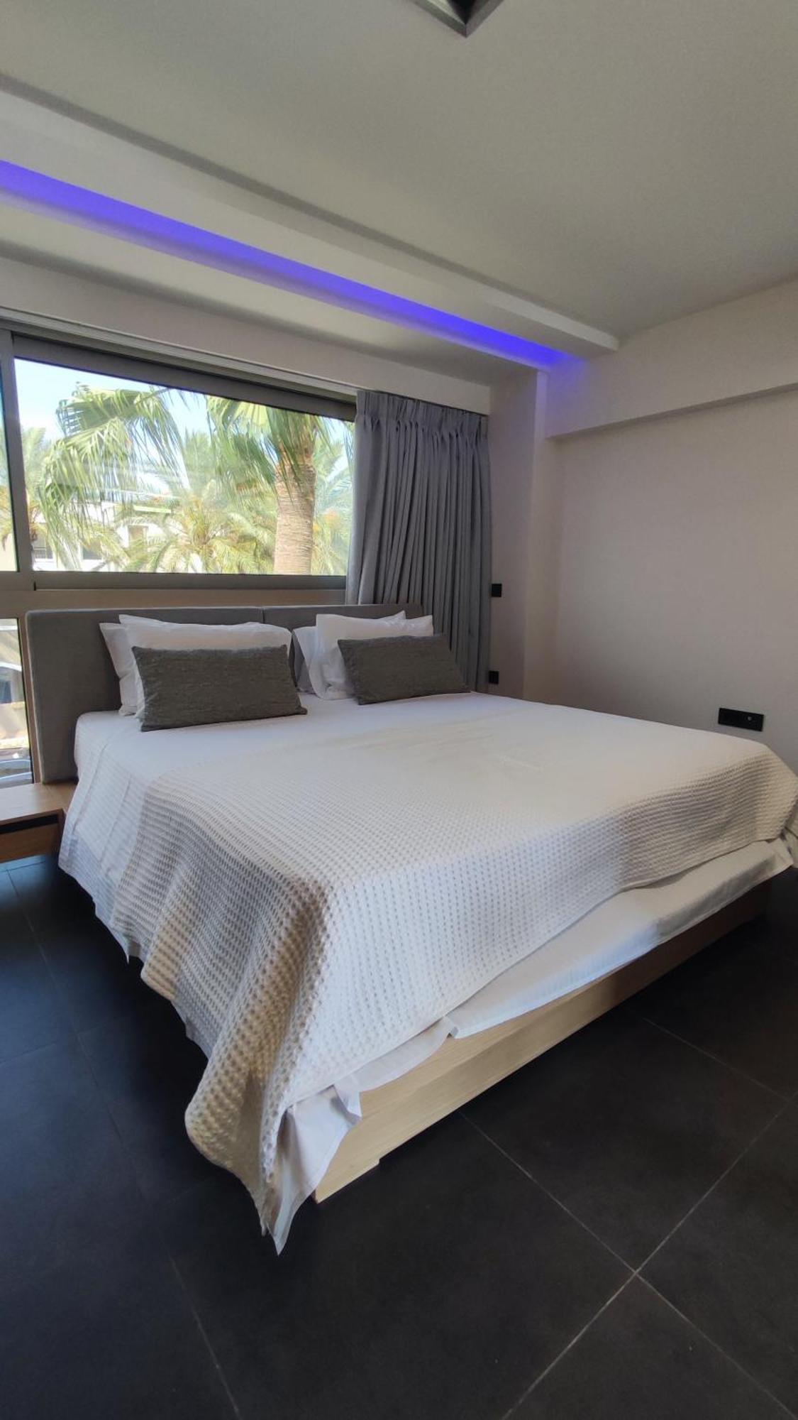 Summertime Signature Suites Agia Marina المظهر الخارجي الصورة