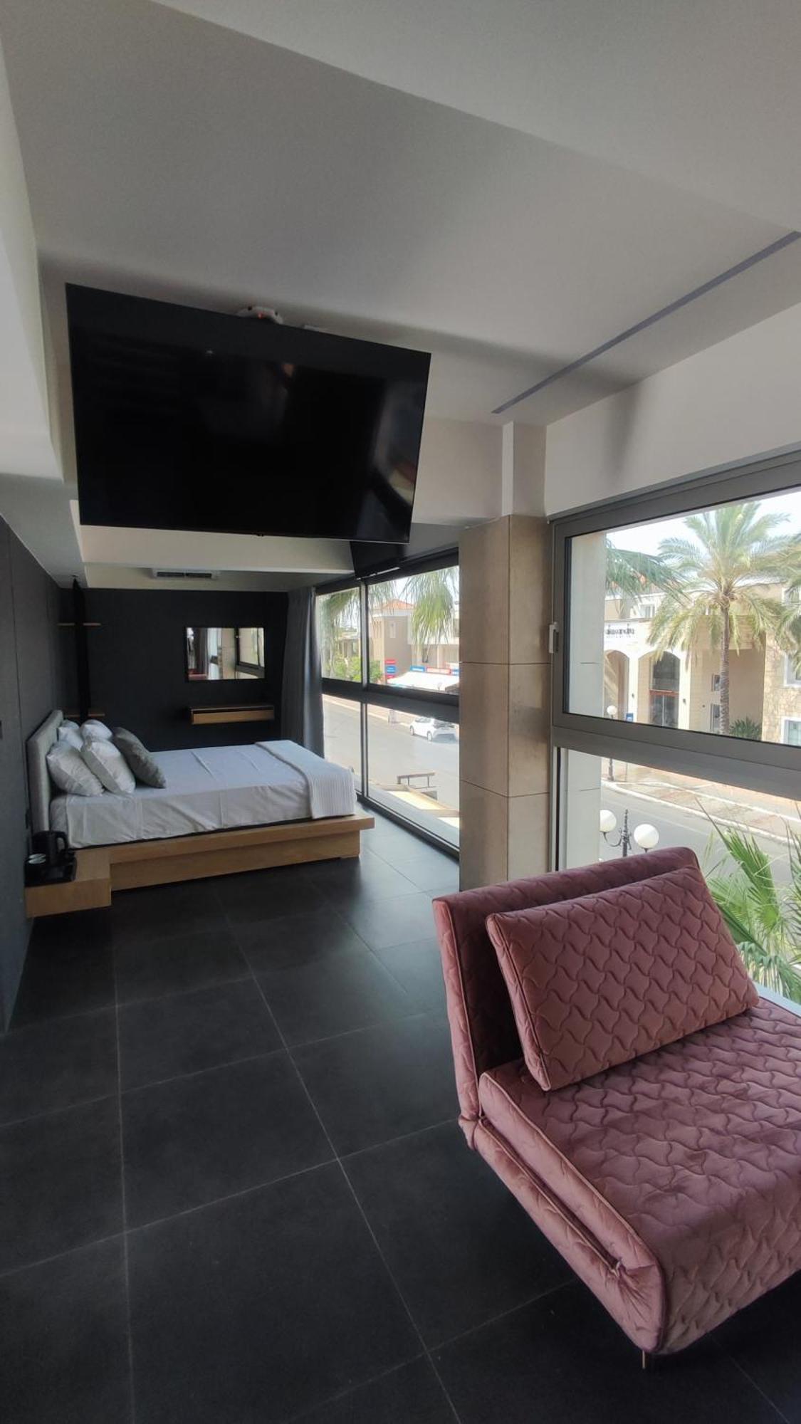 Summertime Signature Suites Agia Marina المظهر الخارجي الصورة