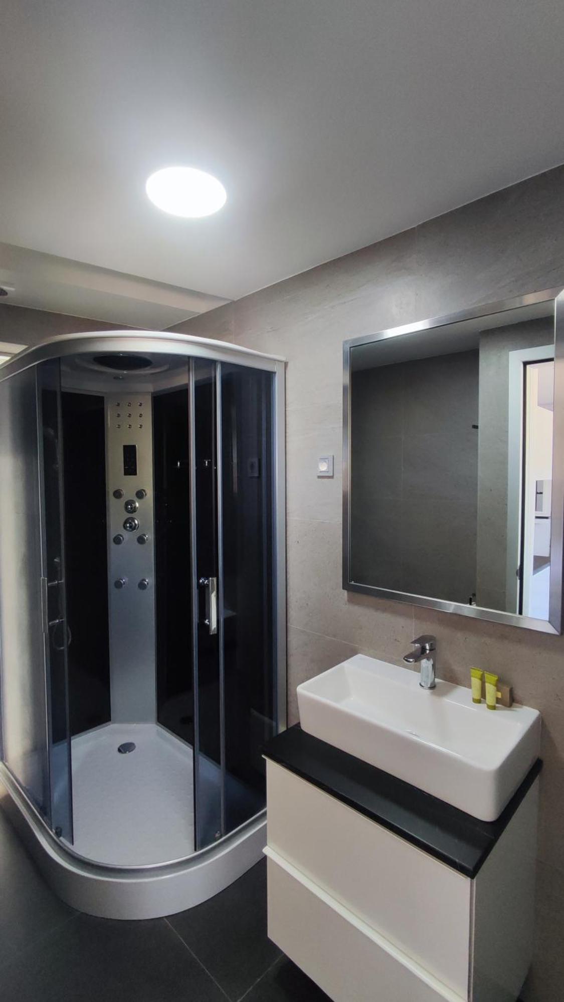 Summertime Signature Suites Agia Marina المظهر الخارجي الصورة